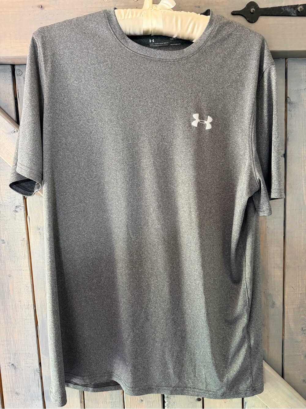 Under Armour Men's Short-Sleeve Performance Tee in Gray